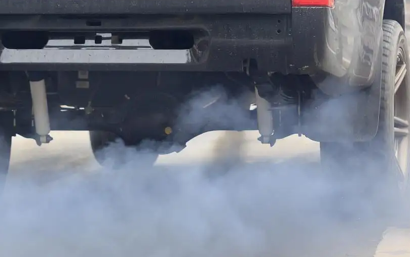 道路救援解答汽車冒煙該怎么辦？