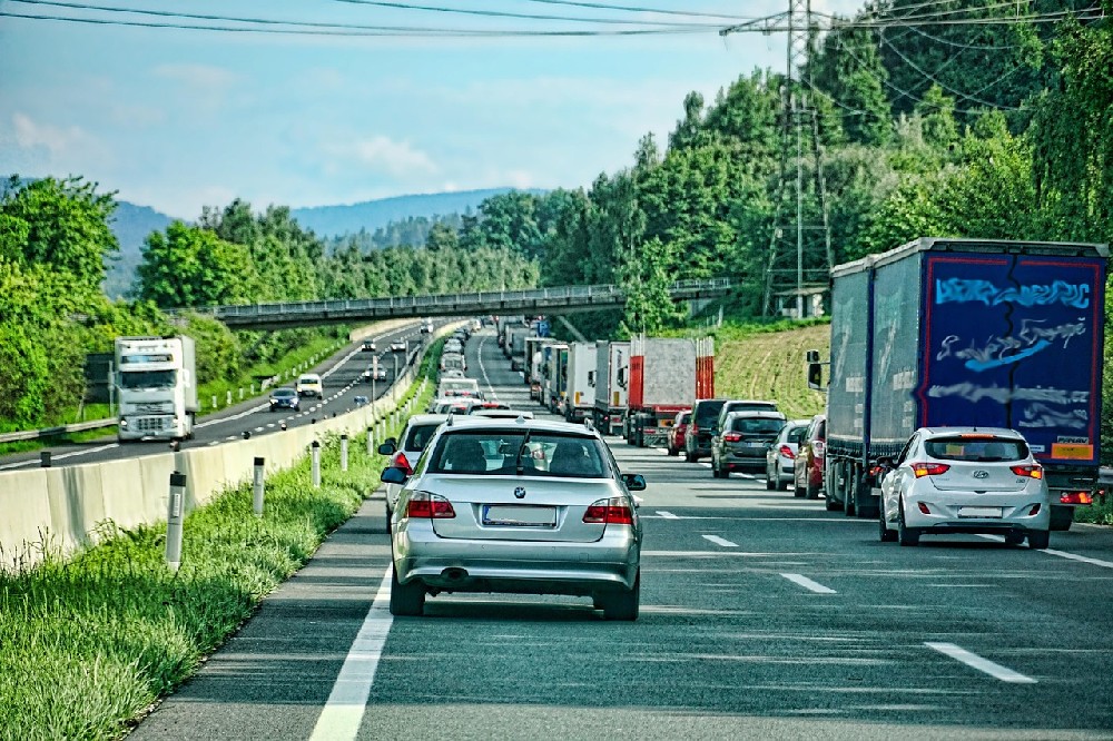 長(zhǎng)沙汽車(chē)救援安全指南：解鎖出行安全密碼，全面掌握應(yīng)急自救策略！