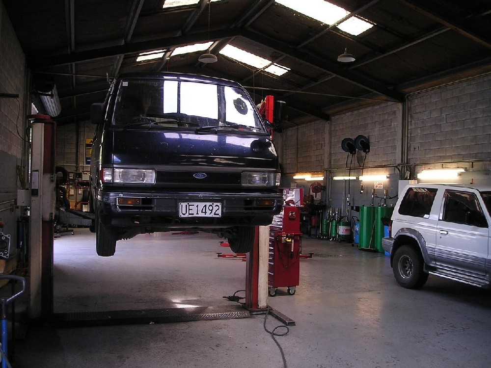 東莞汽車(chē)救援與車(chē)輛保養(yǎng)：全天候守護(hù)您的愛(ài)車(chē)，讓出行無(wú)憂！